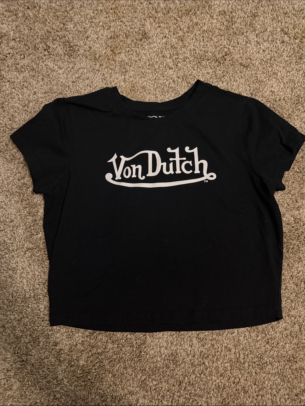 Von Dutch Women's Black cropped Logo Tee